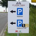Verkehrs- und Parkplatzschilder